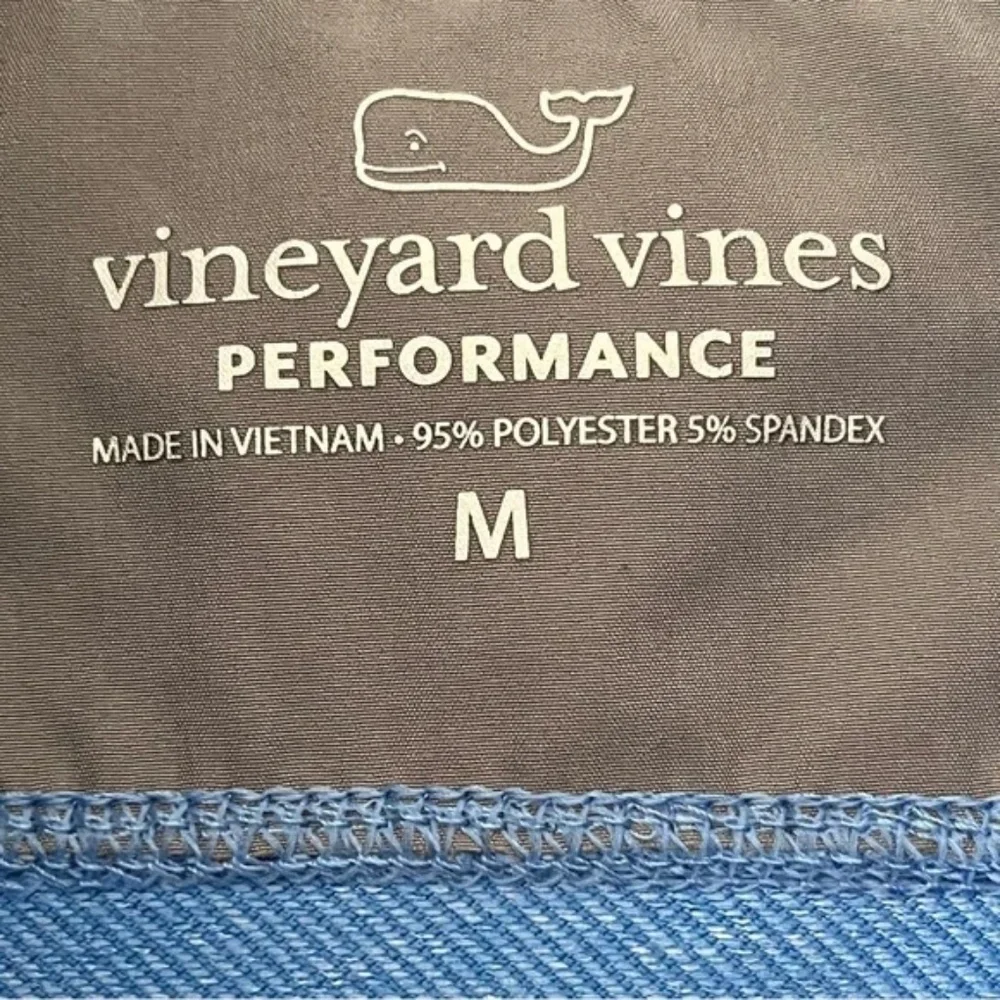 Vineyard Vines | Blue Flagler Performance 1/2 Zip Athletic Pullover, Medium - Picture 4 of 6